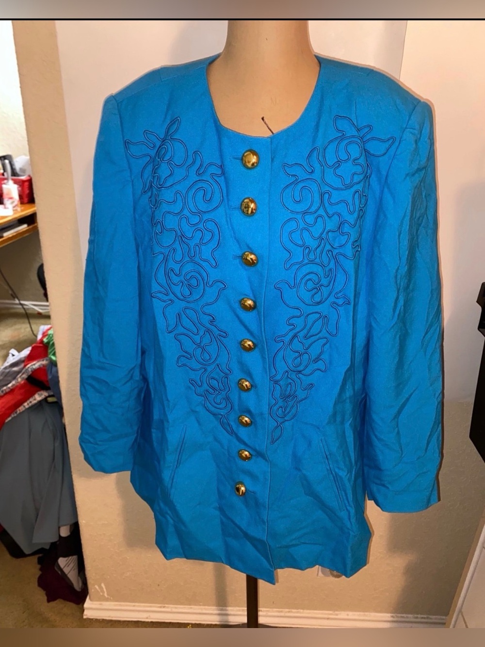 Women’s Morgan Miller embroidered suit jacket with shoulder pads